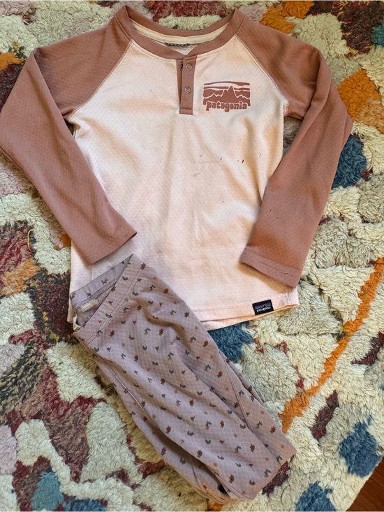 Patagonia Other - Patagonia Capilene Set